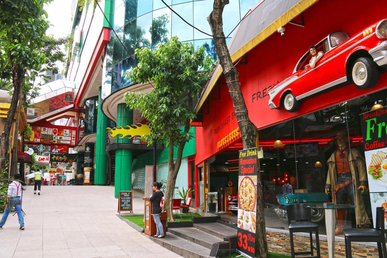 Klbackpacker.Com Vandrarhem Kuala Lumpur Exteriör bild