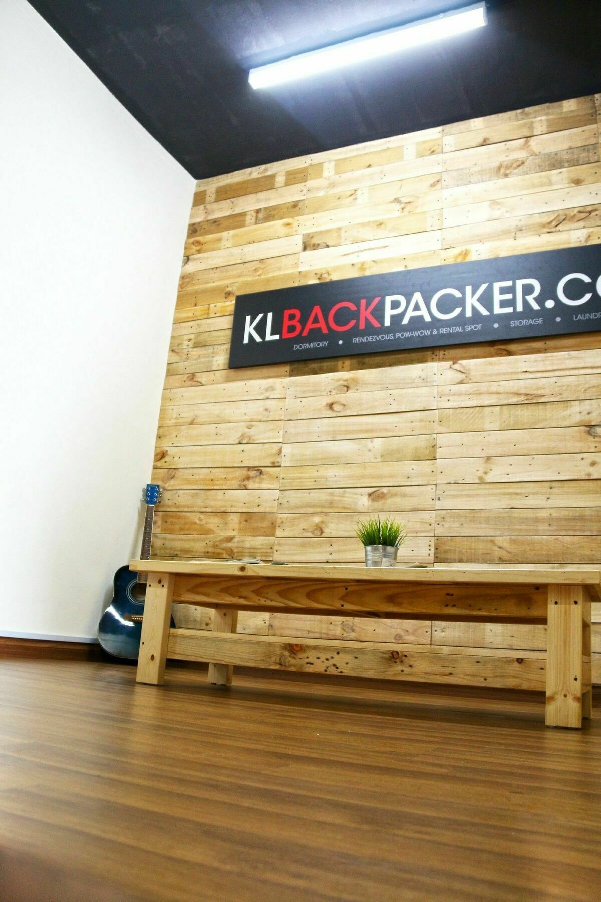 Klbackpacker.Com Vandrarhem Kuala Lumpur Exteriör bild