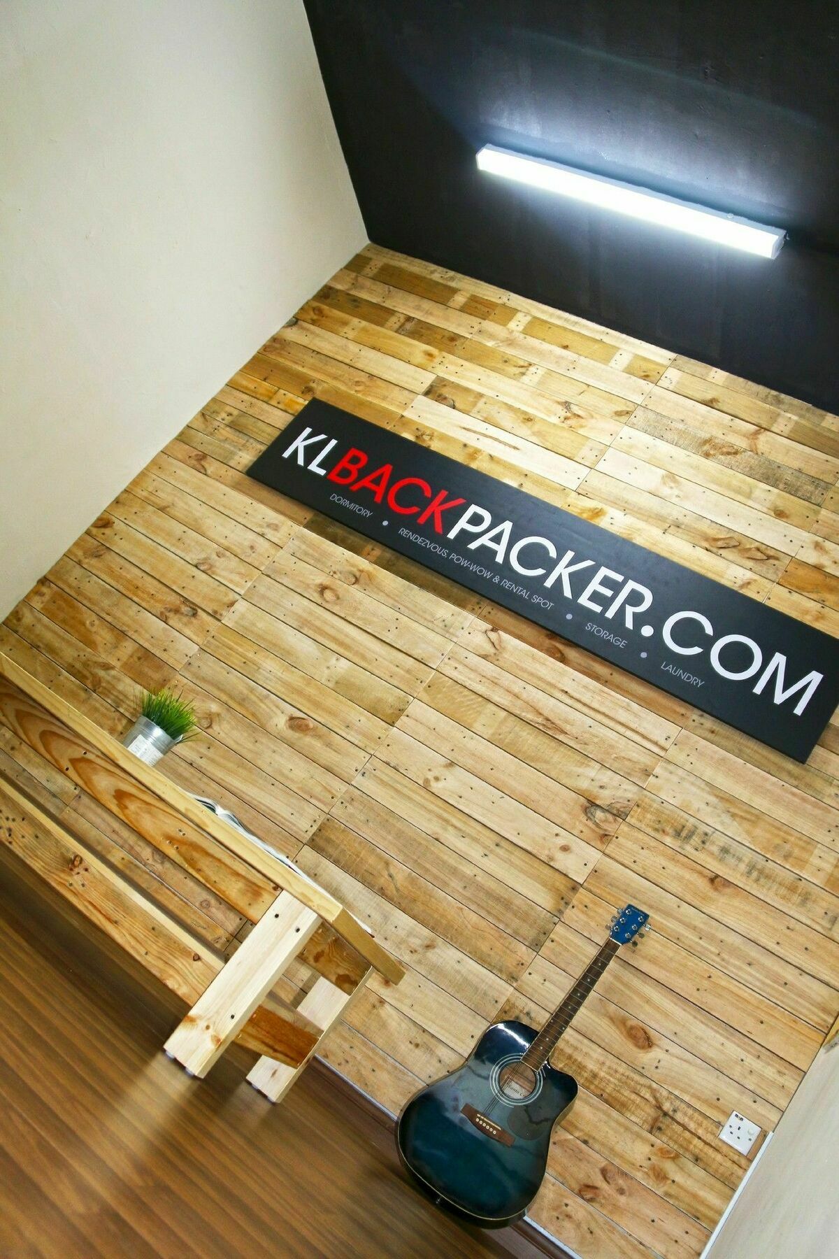 Klbackpacker.Com Vandrarhem Kuala Lumpur Exteriör bild